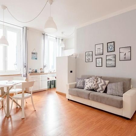 Mazzini 12 Very Central Apartment With Private Garage, Air Conditioning, Wifi, Just 50 Meters From The Beach 라팔로 외부 사진