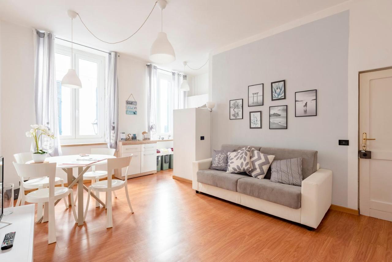 Mazzini 12 Very Central Apartment With Private Garage, Air Conditioning, Wifi, Just 50 Meters From The Beach 라팔로 외부 사진