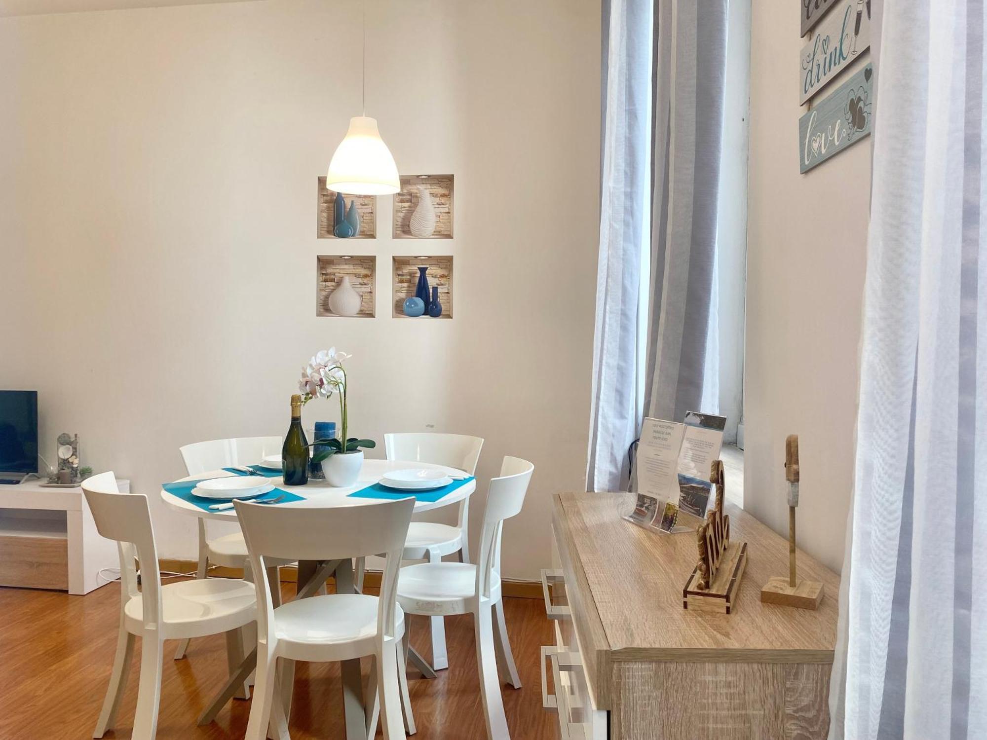 Mazzini 12 Very Central Apartment With Private Garage, Air Conditioning, Wifi, Just 50 Meters From The Beach 라팔로 외부 사진