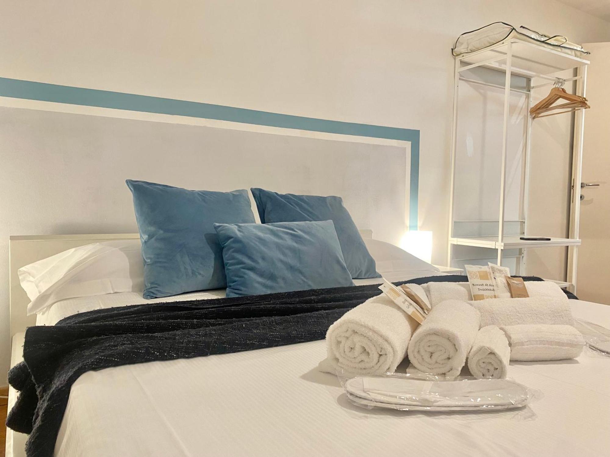 Mazzini 12 Very Central Apartment With Private Garage, Air Conditioning, Wifi, Just 50 Meters From The Beach 라팔로 외부 사진